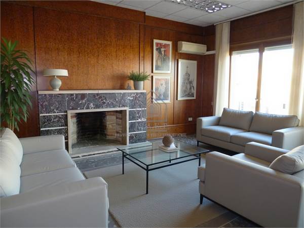 Pressi Tribunale,prestigioso mq 190 circa